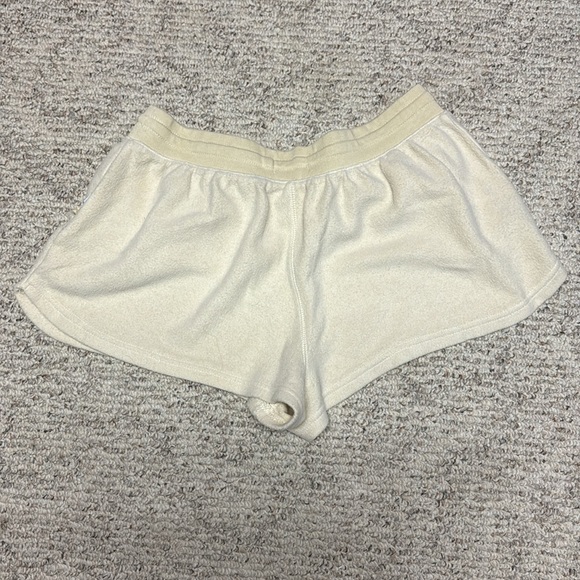 Feat BlanketBlend Sweatshirt and Short Sleep Set - Picture 6 of 6